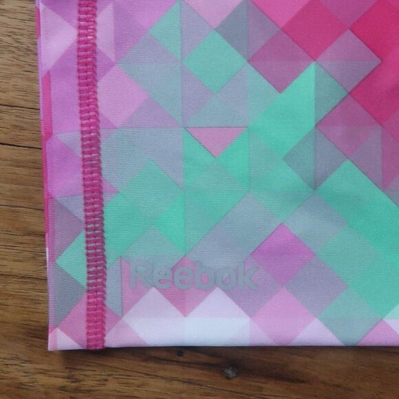 REEBOK PINK & GREEN GEOMETRIC PRINT WIDE WAISTBAND WITH POCKET CAPRI LEGGINGS - Picture 5 of 8